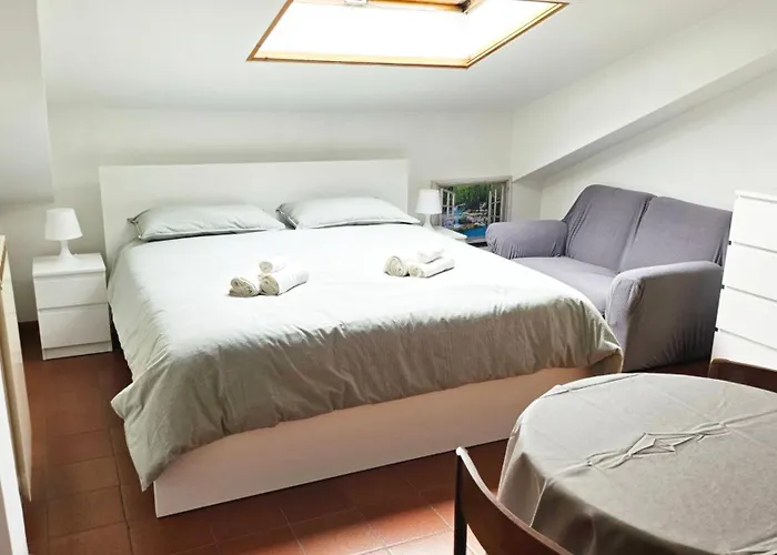 Cozy Penthouse With Terrace In Rome Pet Friendly