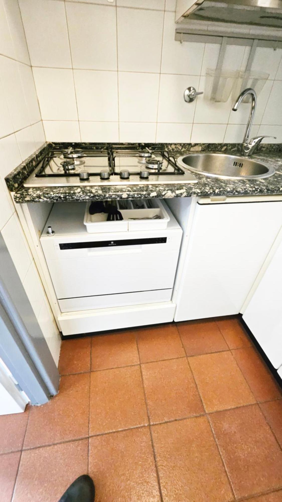 Apartment Cozy Penthouse With Terrace In Pet Friendly *