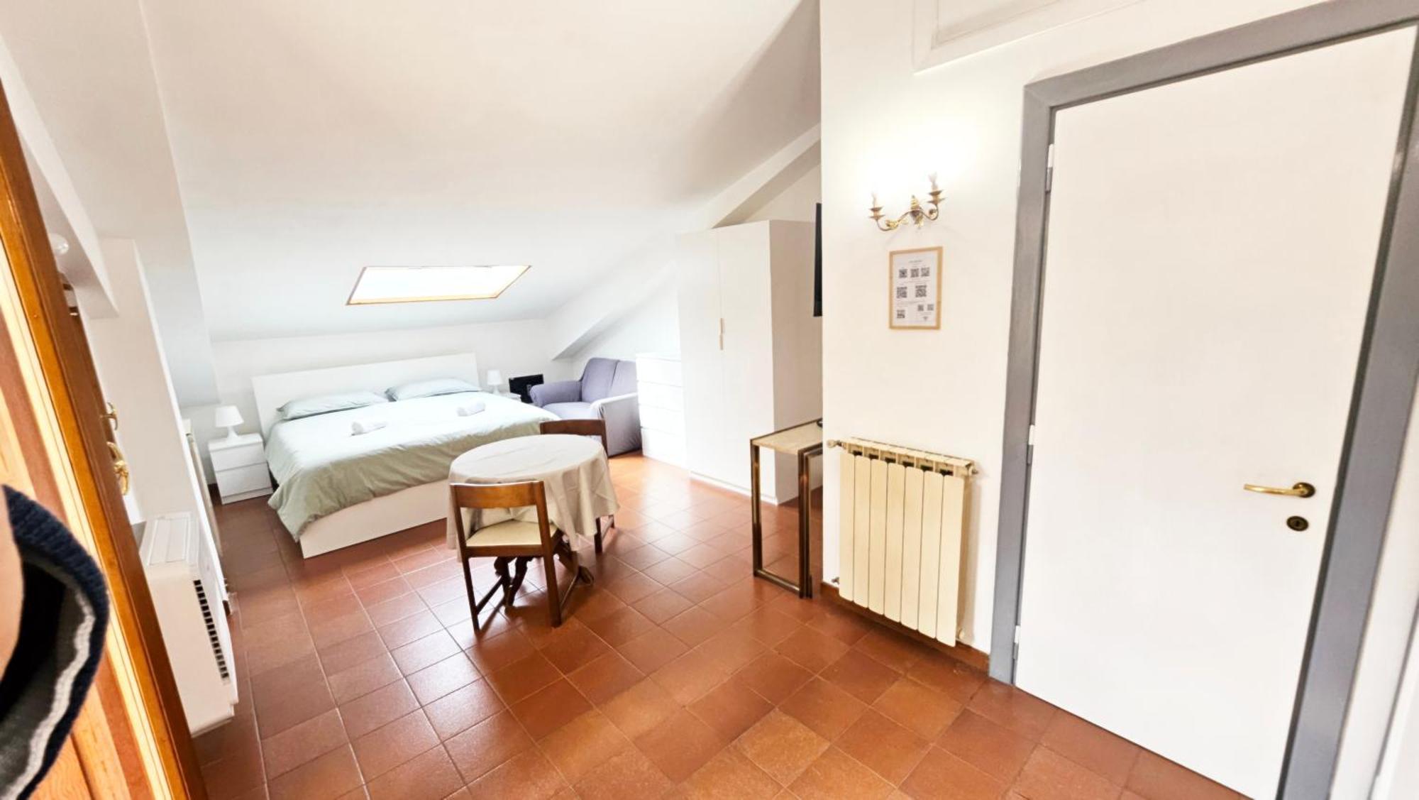 Cozy Penthouse With Terrace In Pet Friendly
