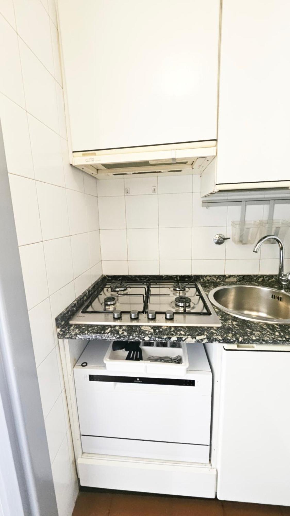 Cozy Penthouse With Terrace In Pet Friendly *